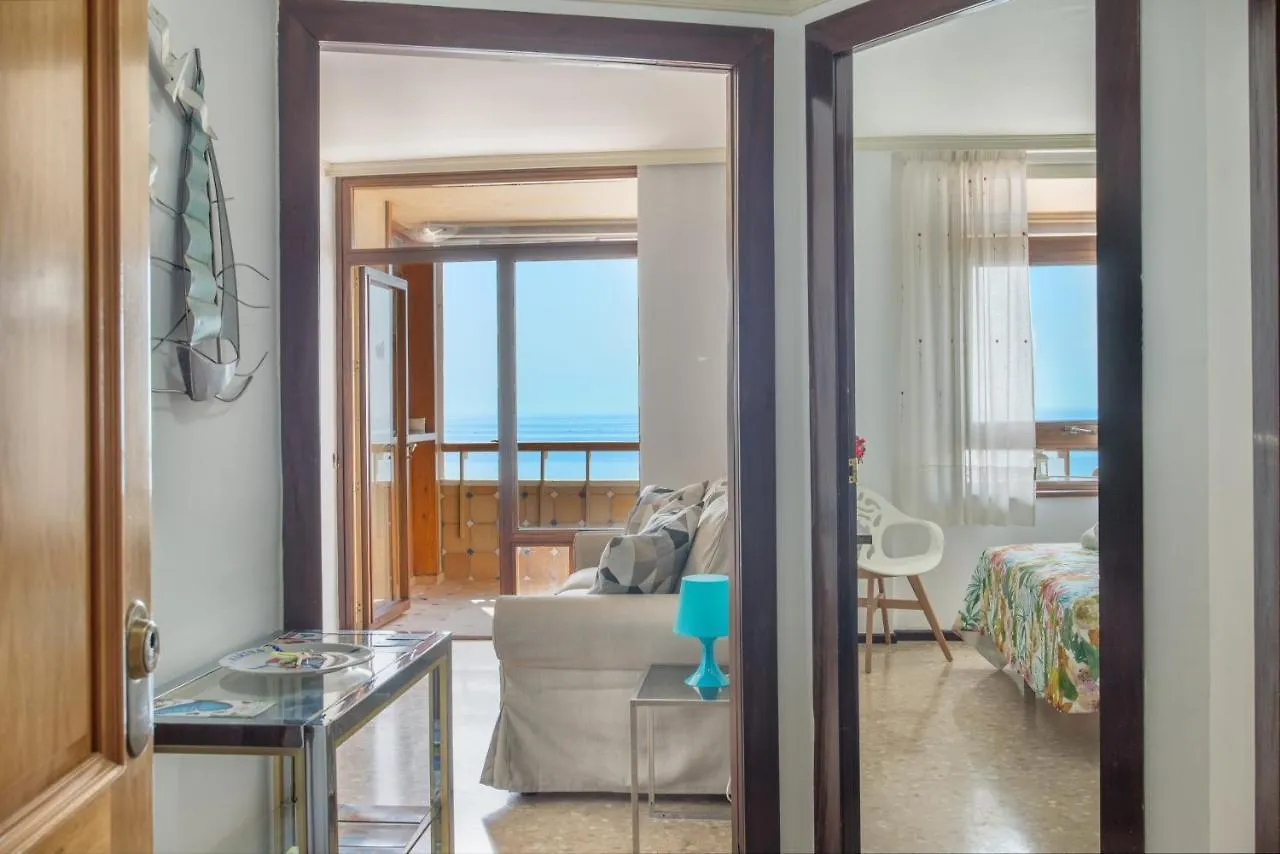 アパート トレモリノスAloha Amazing Sea Views At Carihuelaアパートメント